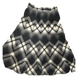 Vintage Highland Queen‎ Wool Skirt A-Line Argyle-Inspired Geometric Pattern